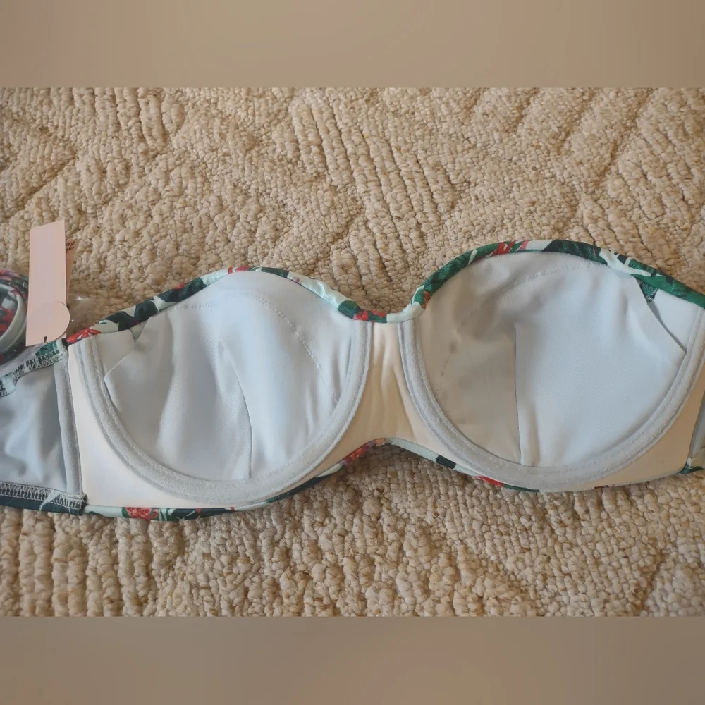 Victoria Secret Swim Top - Picture 10 of 15